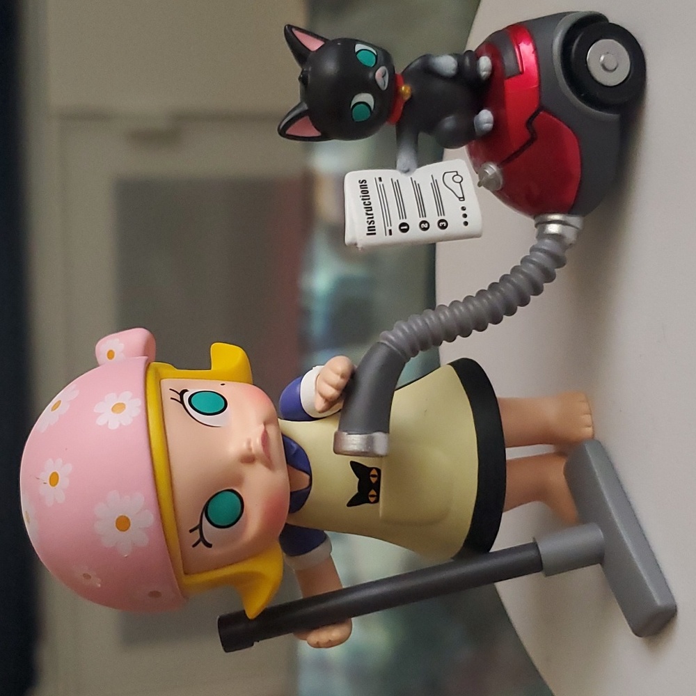 Popmart Molly A Boring Day With Molly Series, Maid for a Day